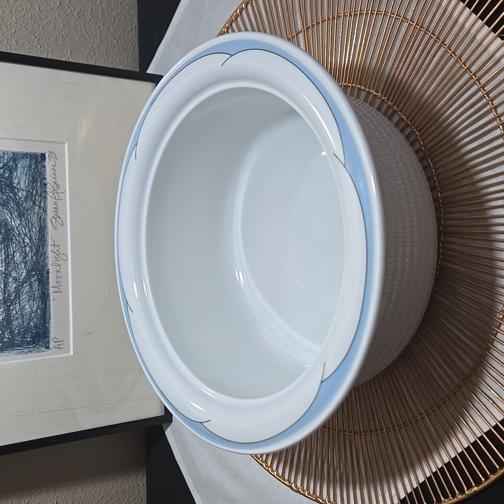 Thomas Germany Cloud 9 1/2" Serving Bowl.